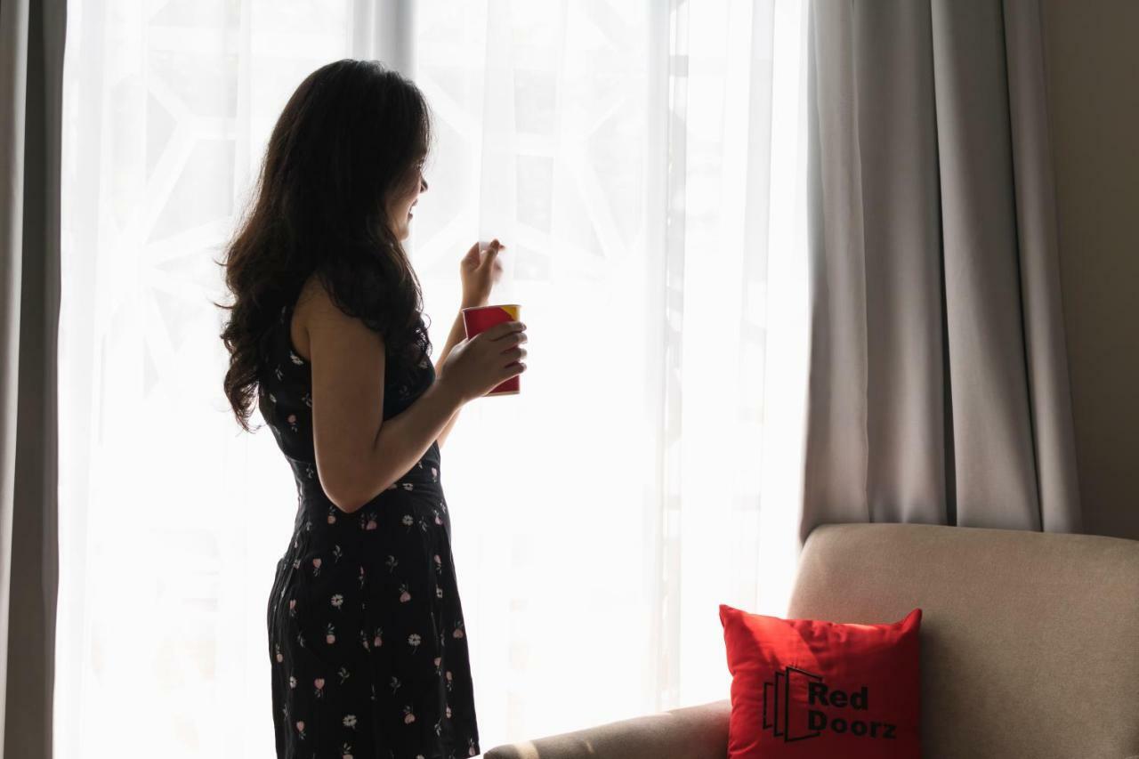 Reddoorz Near Ben Thanh Market 3 Хошимин Екстериор снимка