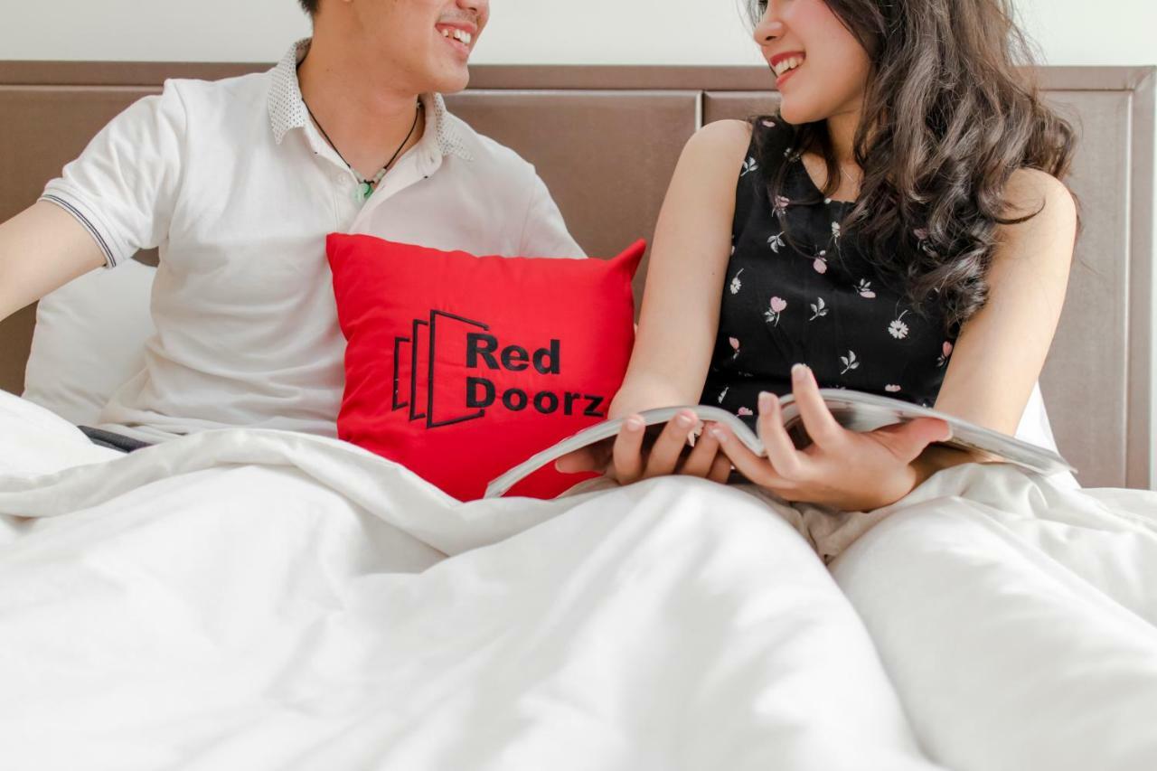 Reddoorz Near Ben Thanh Market 3 Хошимин Екстериор снимка